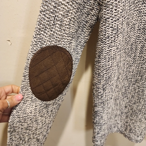 RDI women's V neck faux suede elbow patched sweater size M - Picture 7 of 10